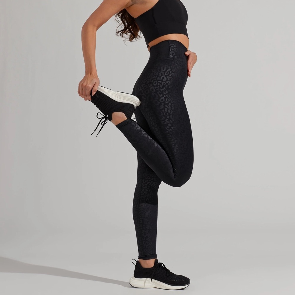 BuffBunny Rebel Leggings Black Leopard